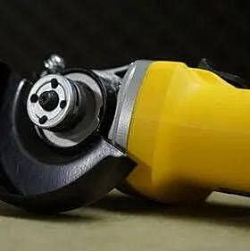 Stanley STGS6100 Angle Grinder